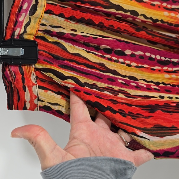 {Peter Nygard} Women's Button Front Animal Print Skirt - Size 10 - Picture 6 of 11